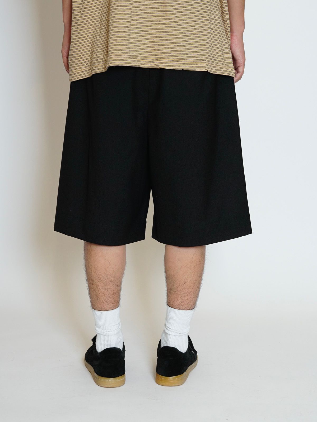 WOOL SHORTS（BLACK）