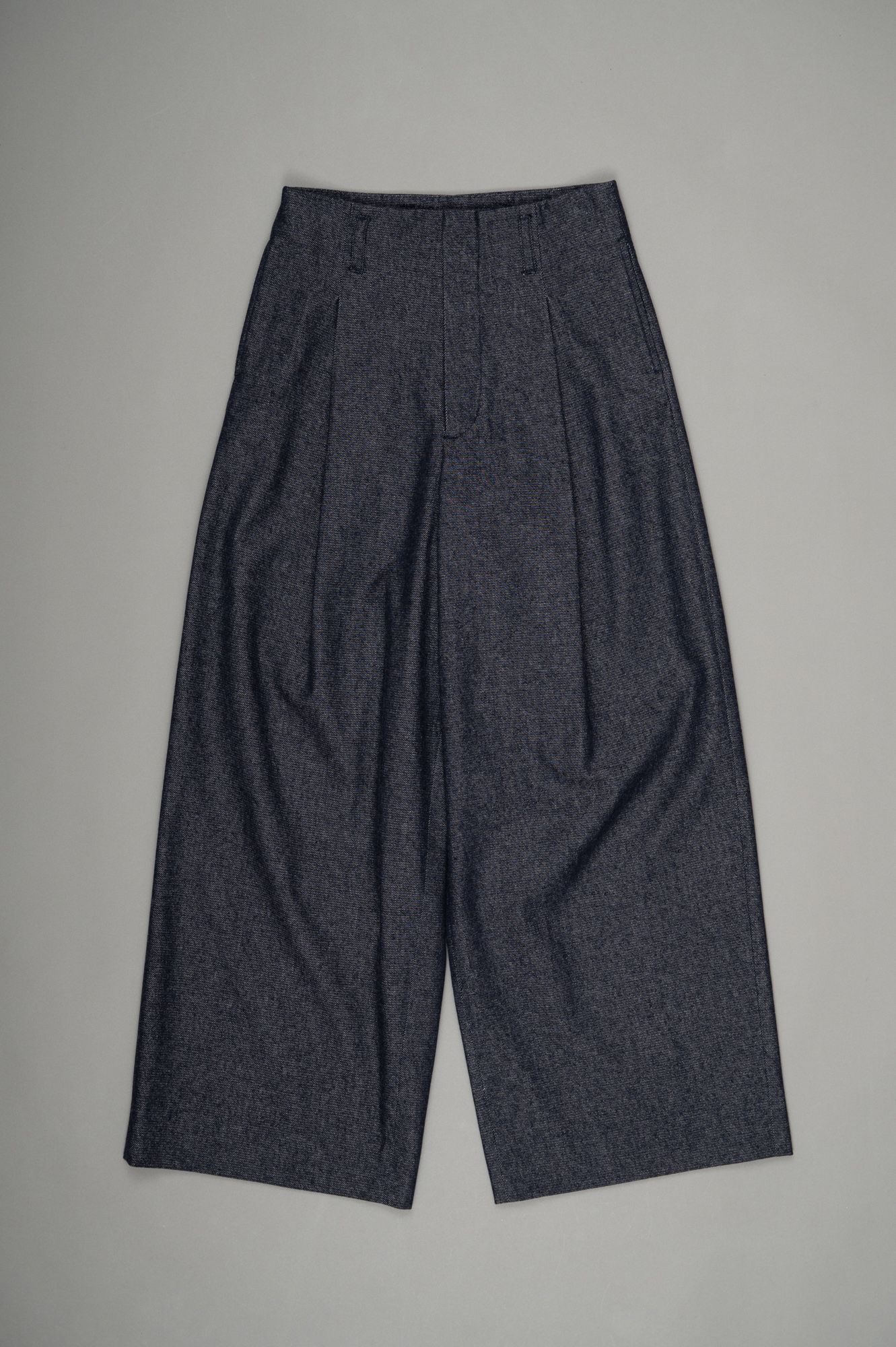 Tucked Wide Trousers（INDIGO）