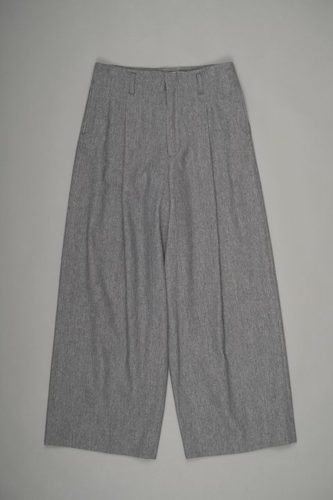 Tucked Wide Trousers（GRAY）