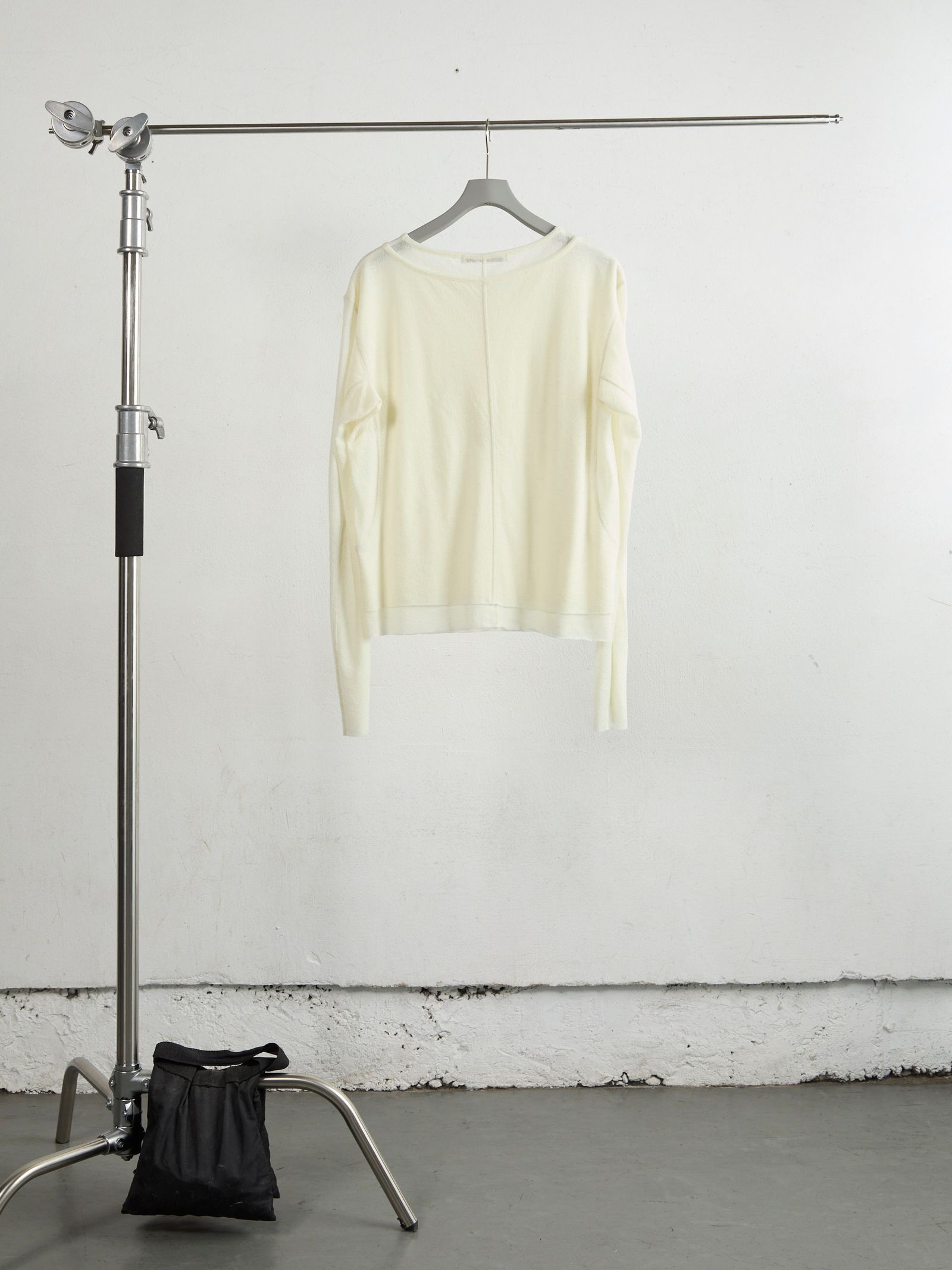 DOUBLE LAYERED LONG SLEEVE HENLEY T SHIRT（WHITE）
