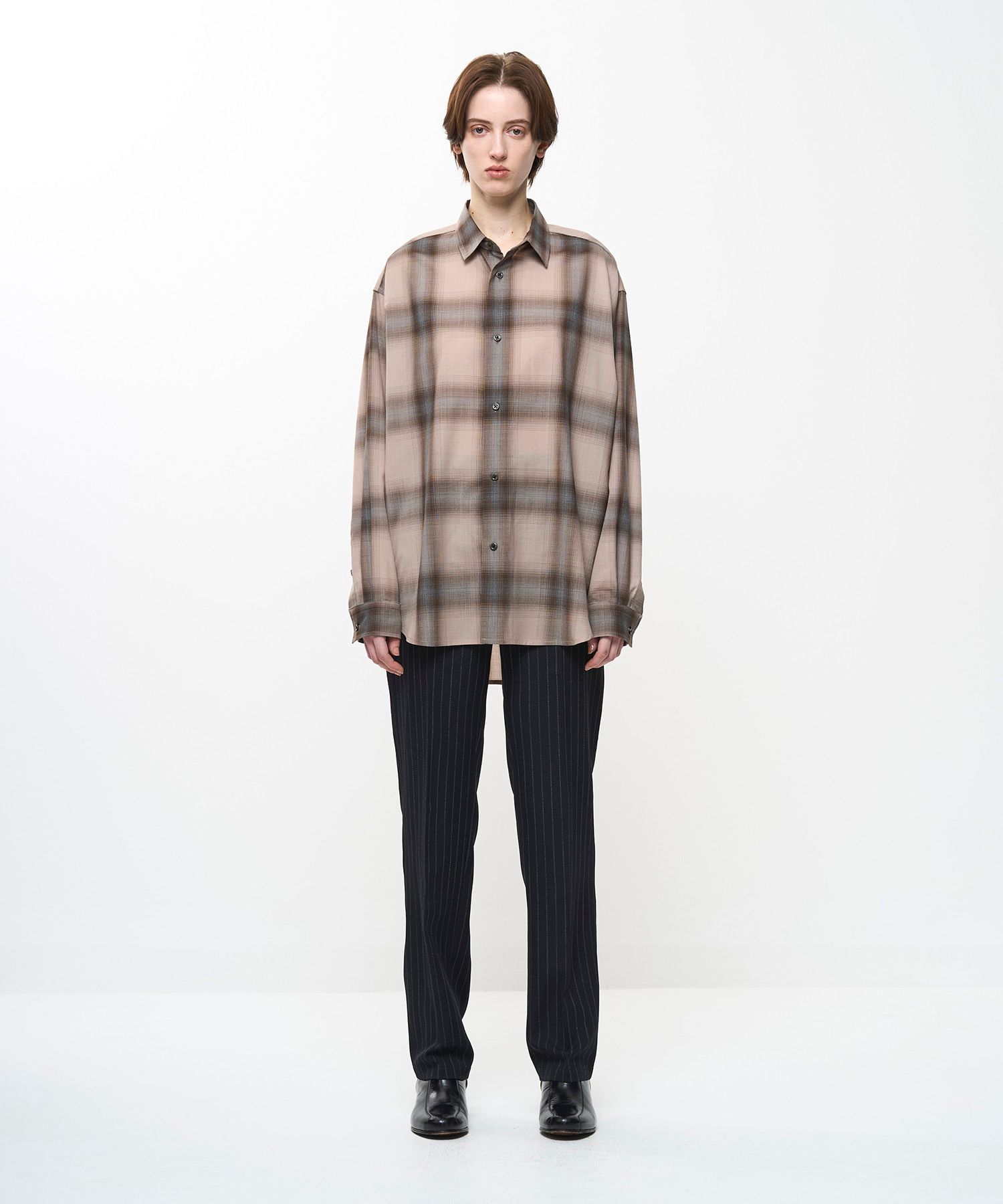LIGHTWEIGHT OMBRE CHECK SHIRT（BEIGE）