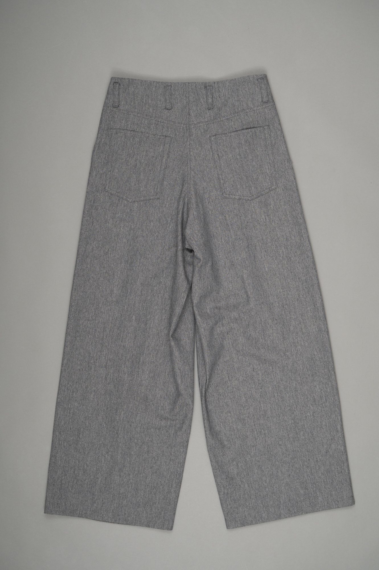 Tucked Wide Trousers（GRAY）