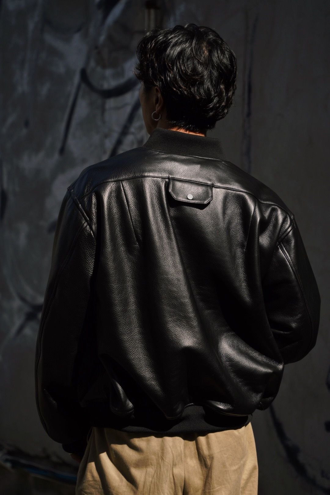 BOMBER JACKET（BLACK）