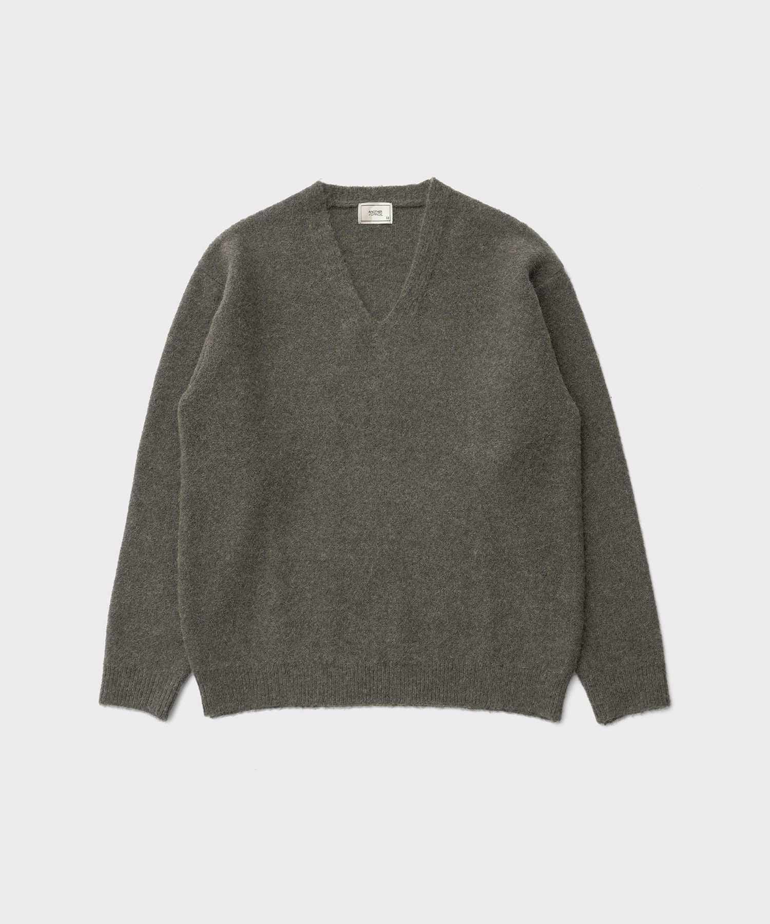 Current V-Neck Knit（Basalt）