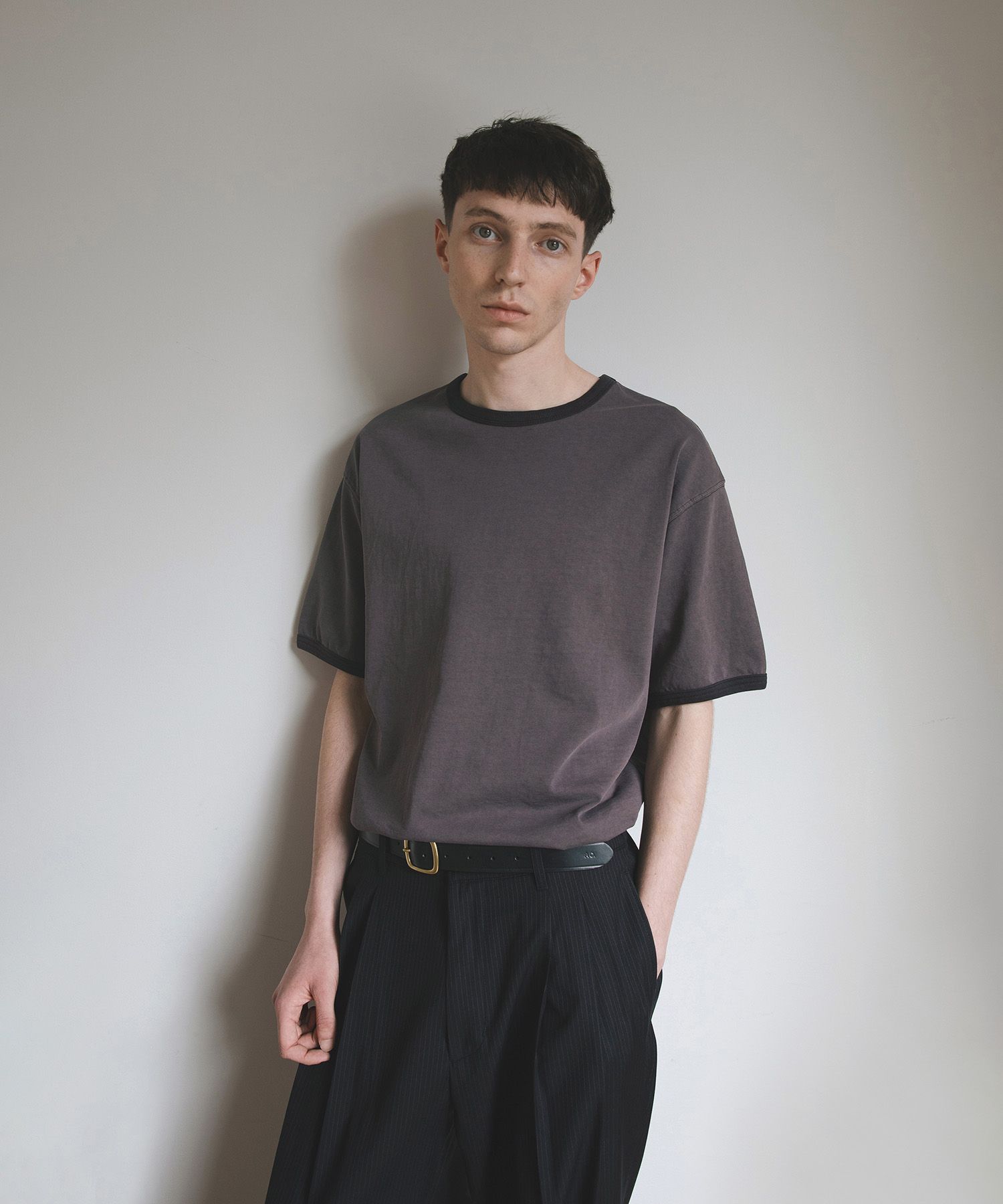 Homeboy Garment Ringer Tee（CHARCOAL BROWN）