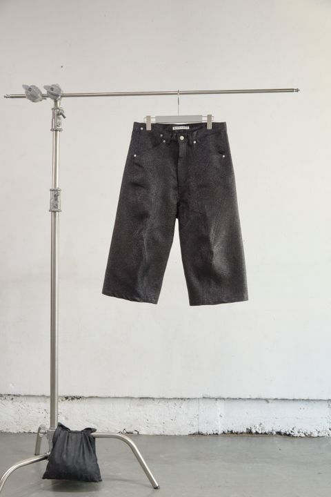 GLITTER TWILL 3D TWISTED JORTS（BLACK）