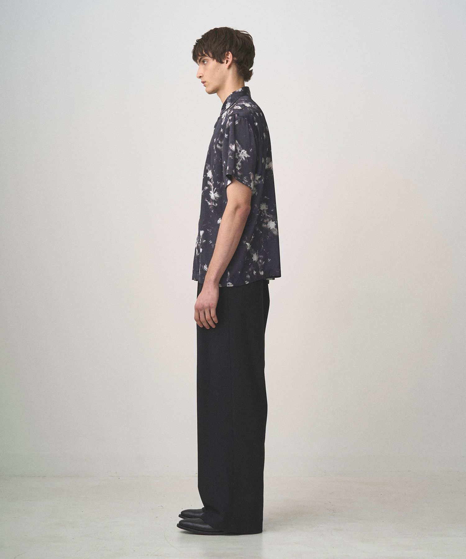 FLORAL S/S SHIRT（BLACK）