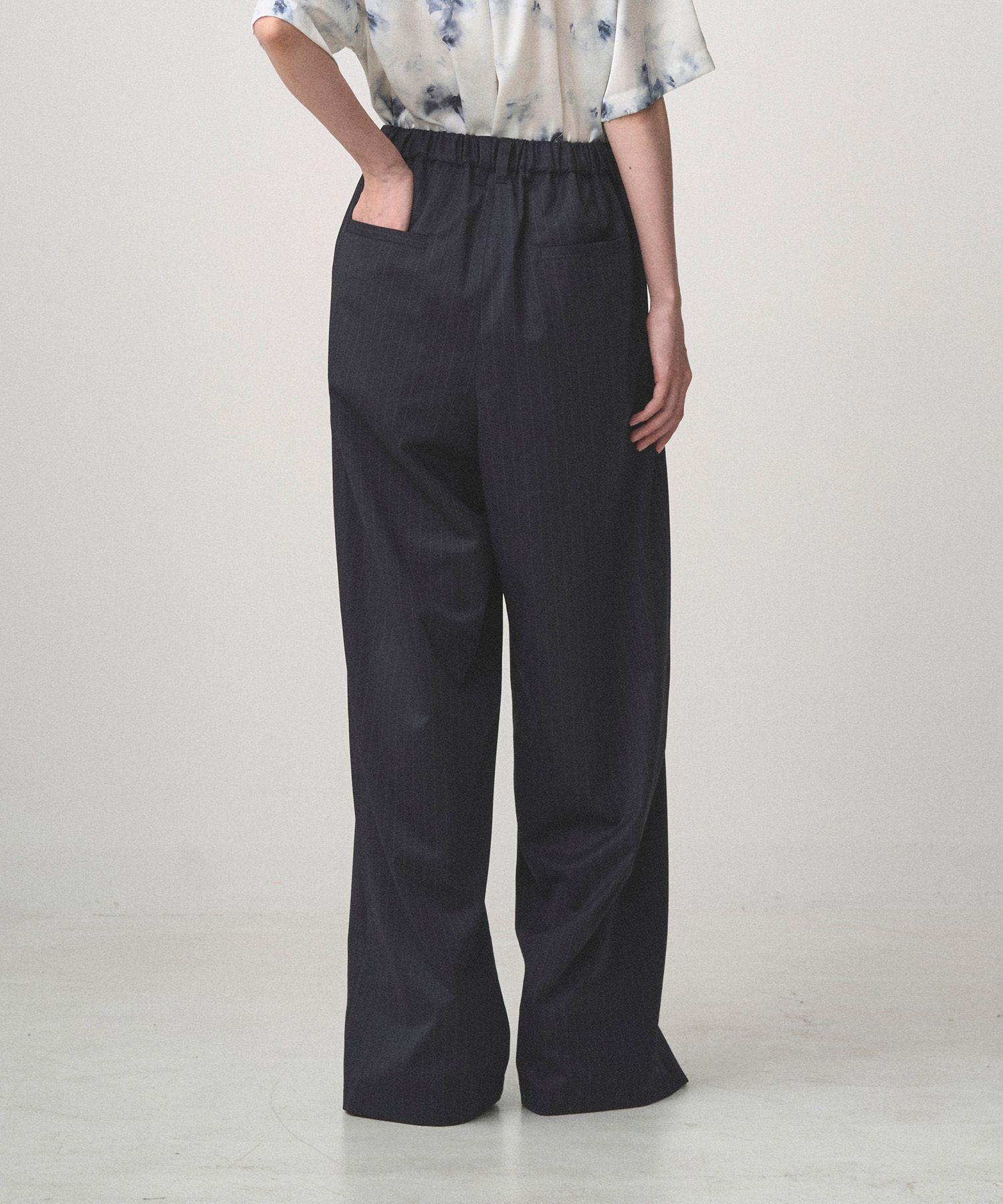 2TUCK WIDE PINSTRIPE PANTS（NAVY）