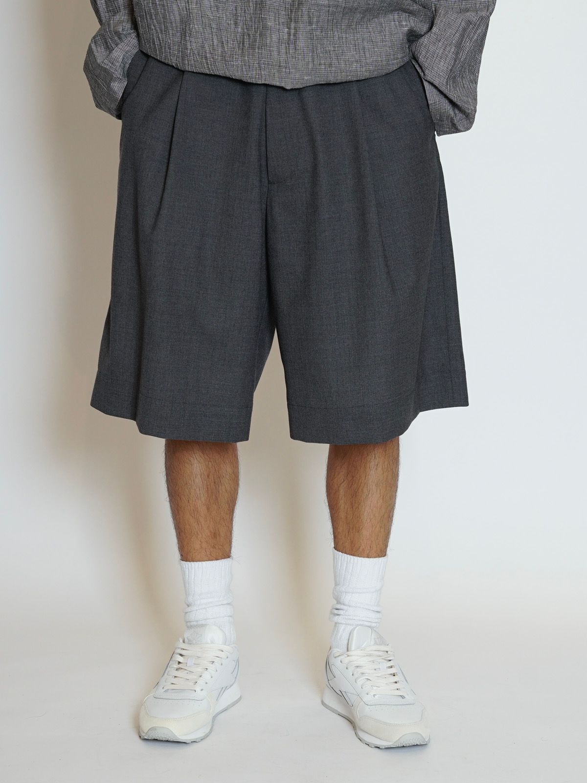 WOOL SHORTS（GRAY）