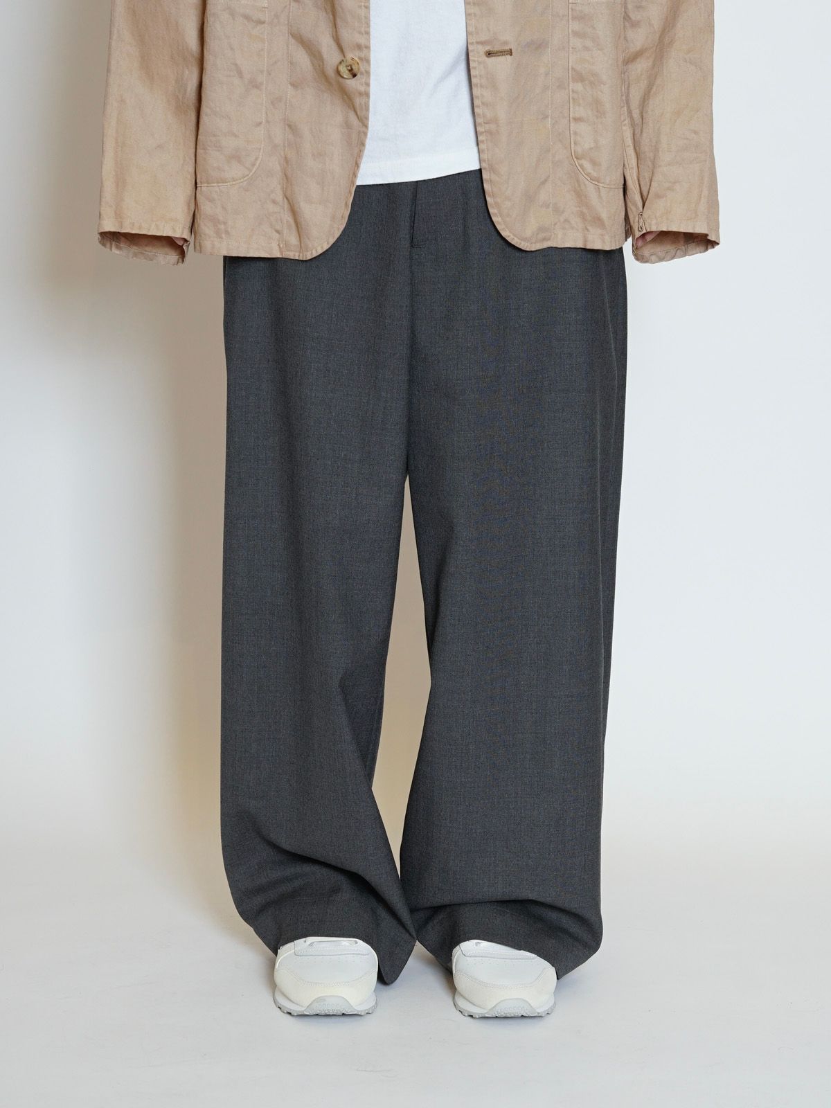 SUMMER WOOL WIDE TROUSERS（GREIGE）
