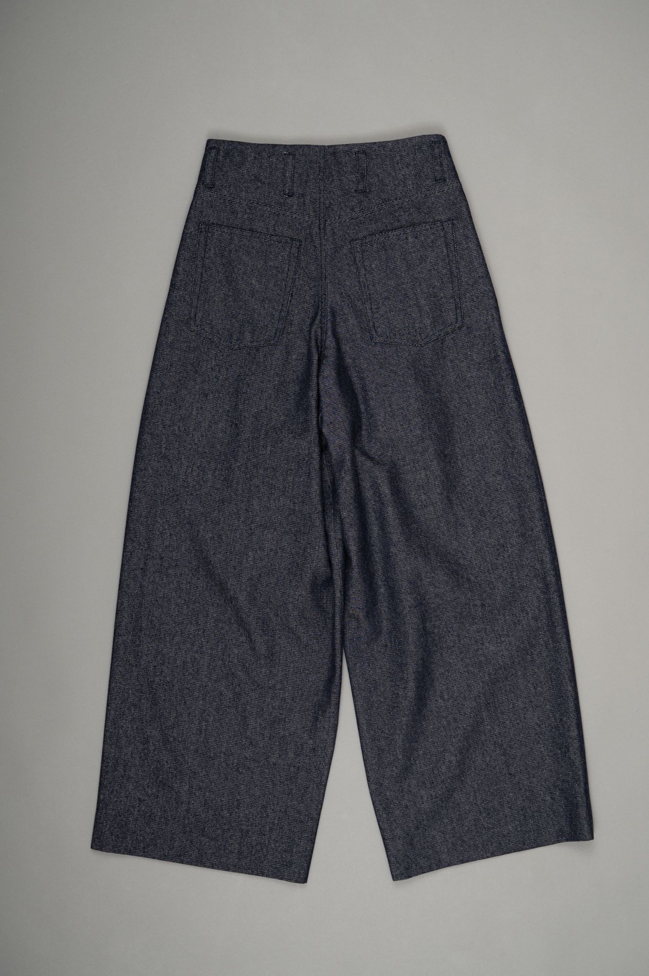 Tucked Wide Trousers（INDIGO）