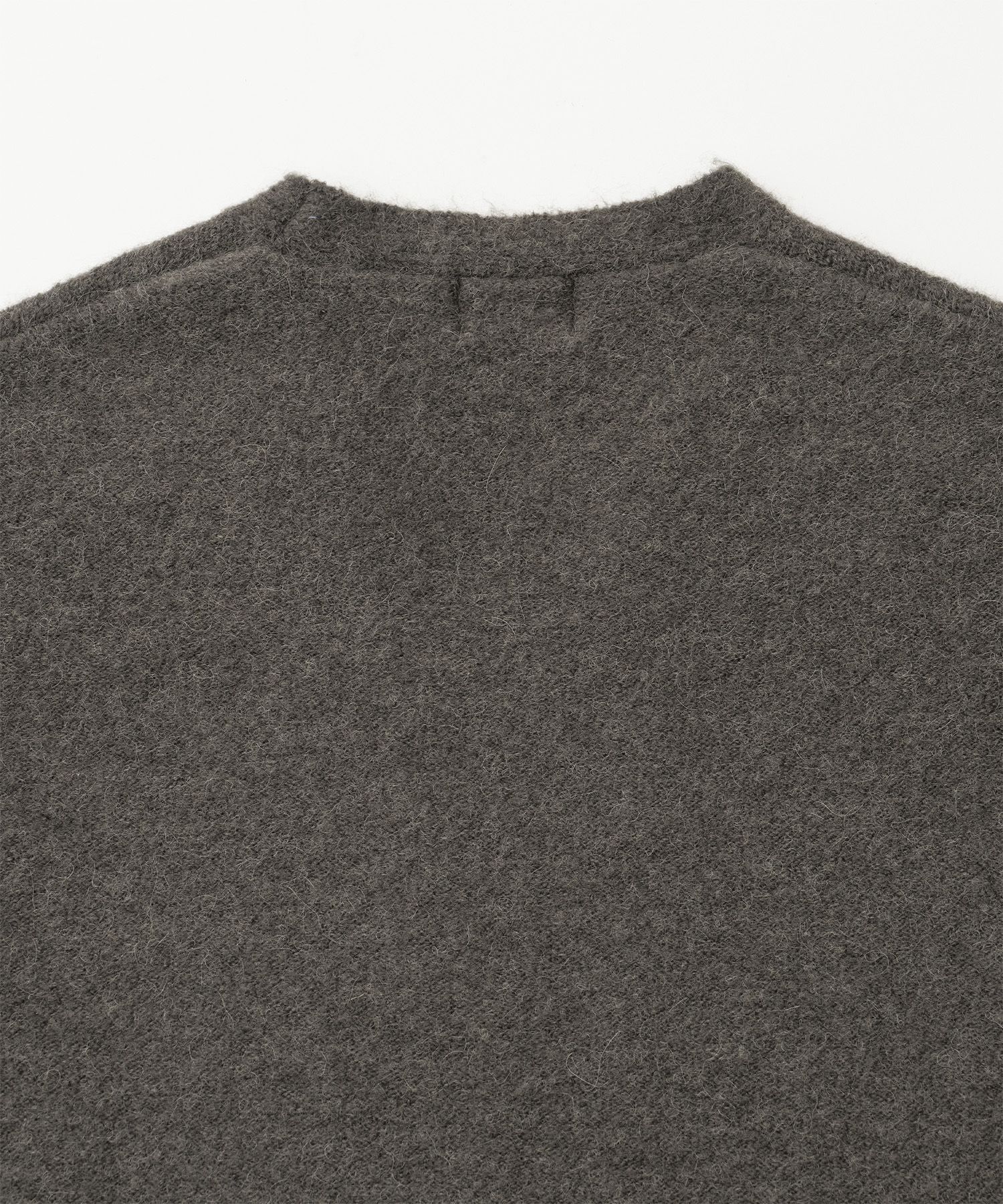 Current V-Neck Knit（Basalt）
