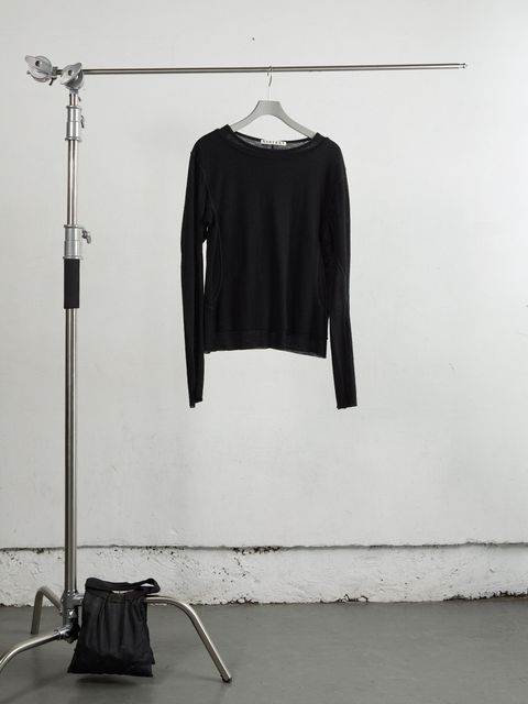 DOUBLE LAYERED LONG SLEEVE T SHIRT（BLACK）