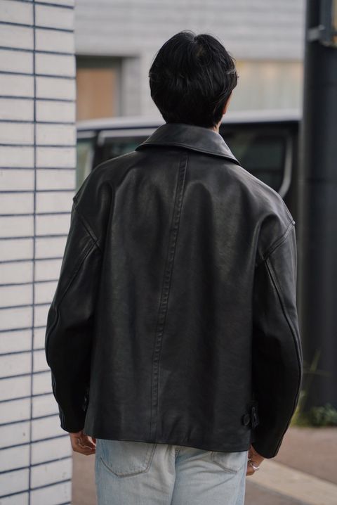 Blanc YM Leather Wide Elbow Coat / Black