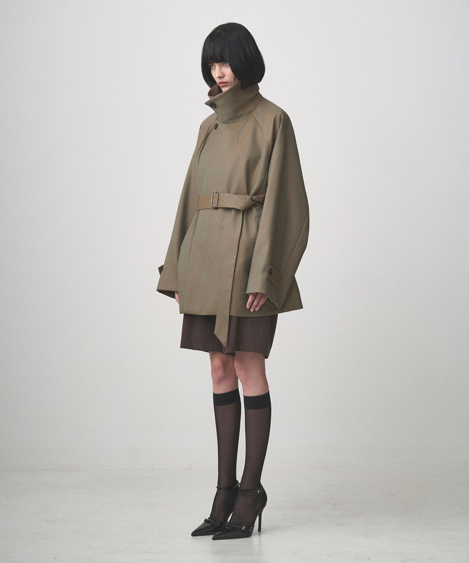 BELTED SHORT TRENCH（BEIGE）