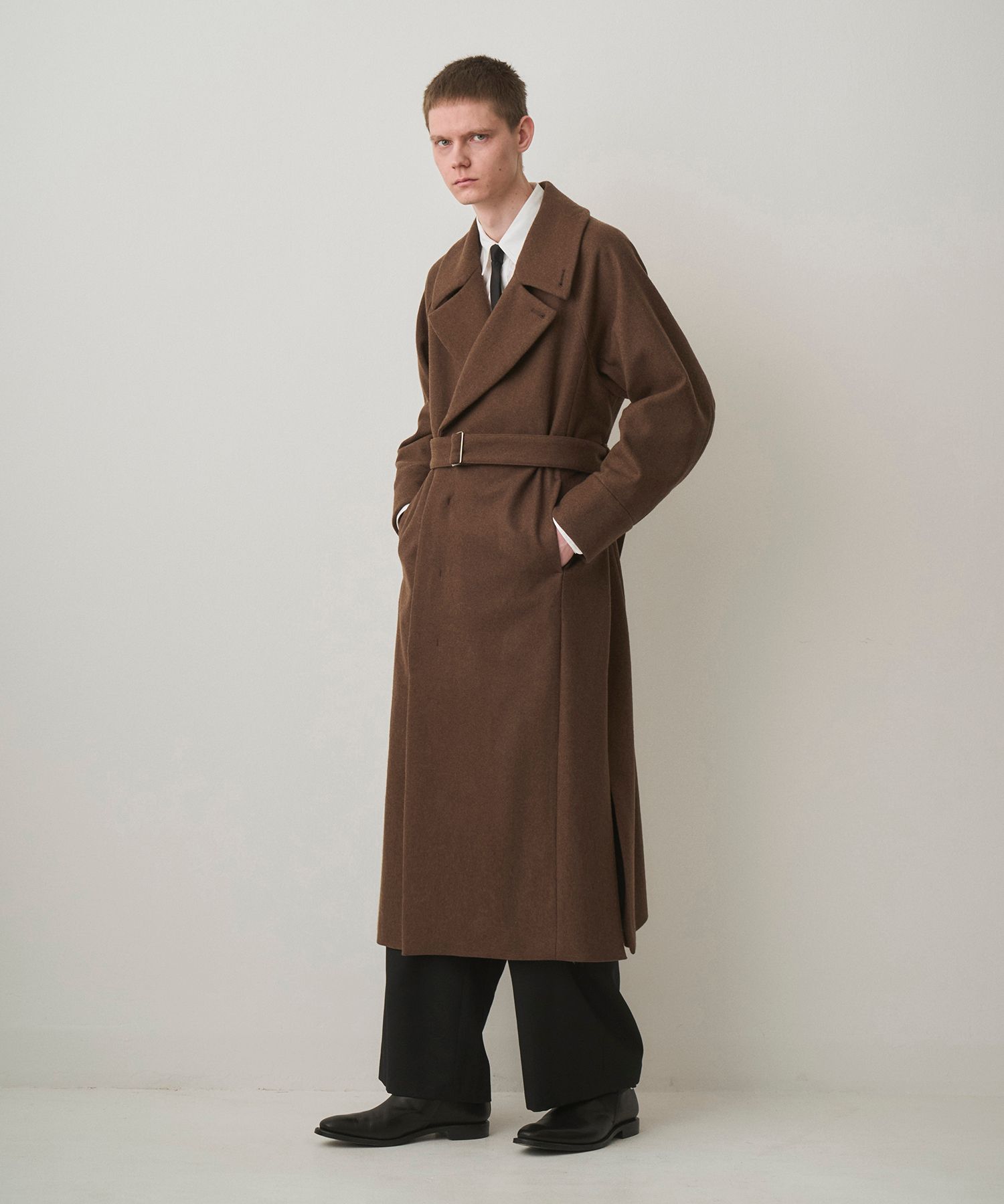 BELTED OVER COAT（BROWN）