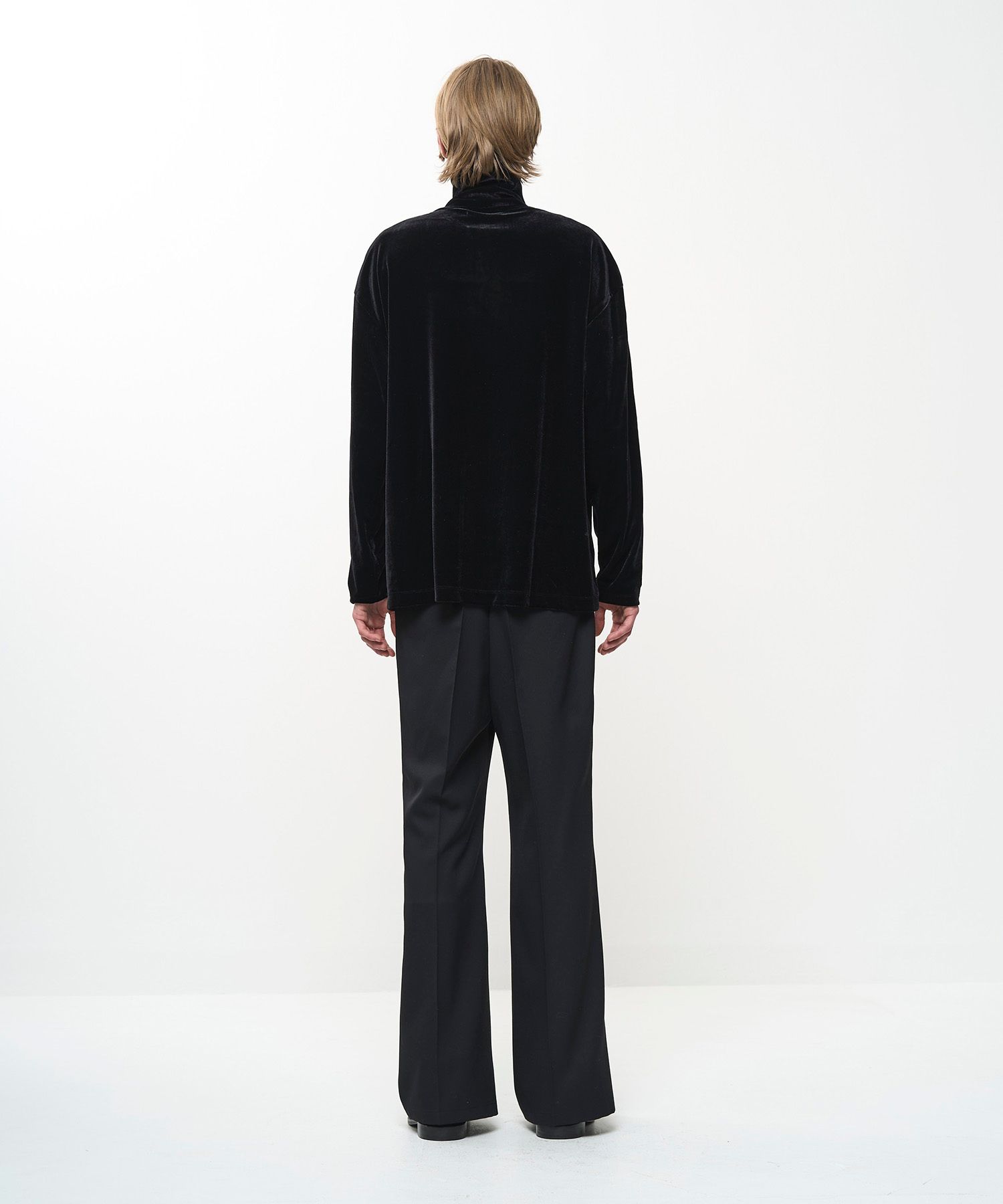 LUSH VELOUR TURTLE（BLACK）