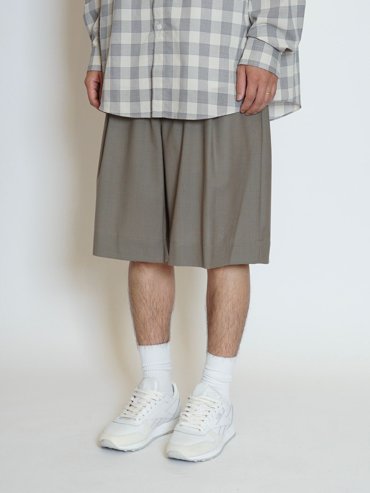 WOOL SHORTS（GREIGE）