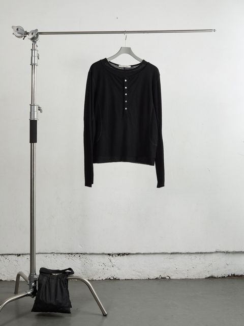 DOUBLE LAYERED LONG SLEEVE HENLEY T SHIRT（BLACK）
