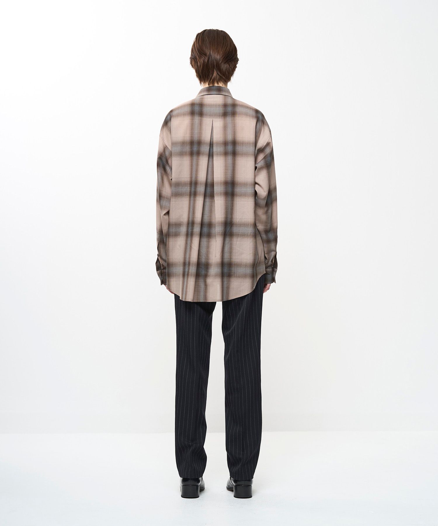 LIGHTWEIGHT OMBRE CHECK SHIRT（BEIGE）