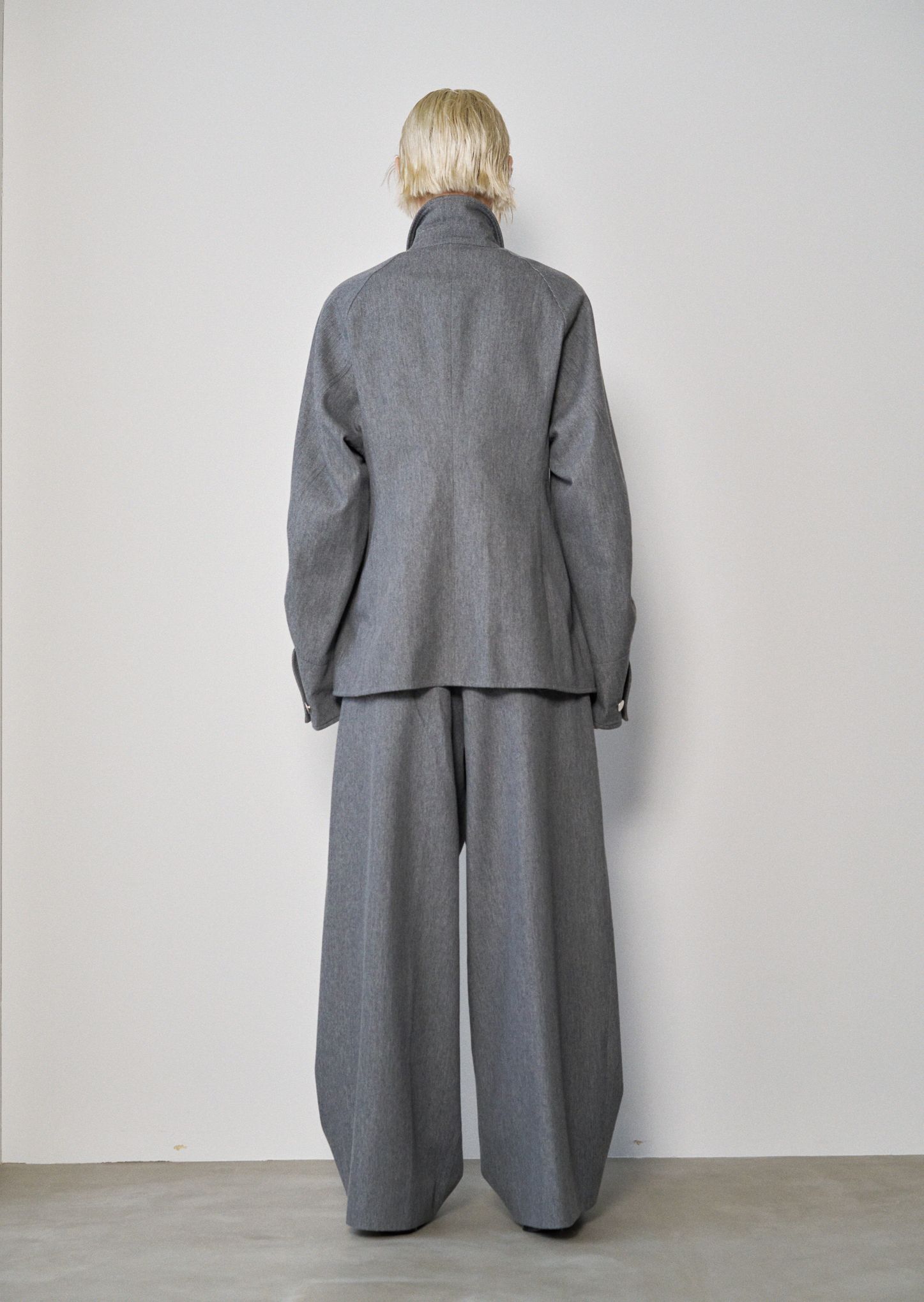 Tucked Wide Trousers（GRAY）
