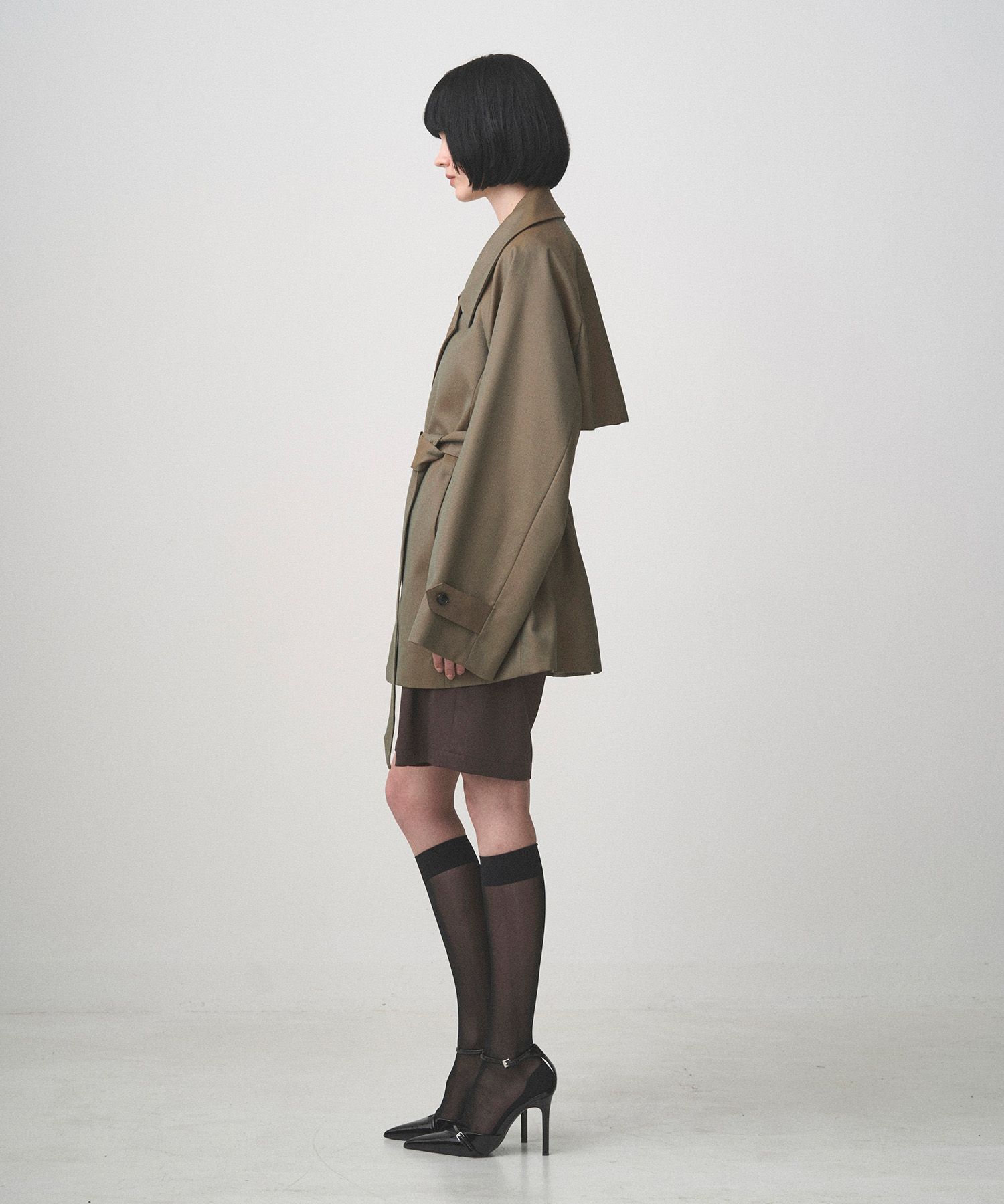 BELTED SHORT TRENCH（BEIGE）