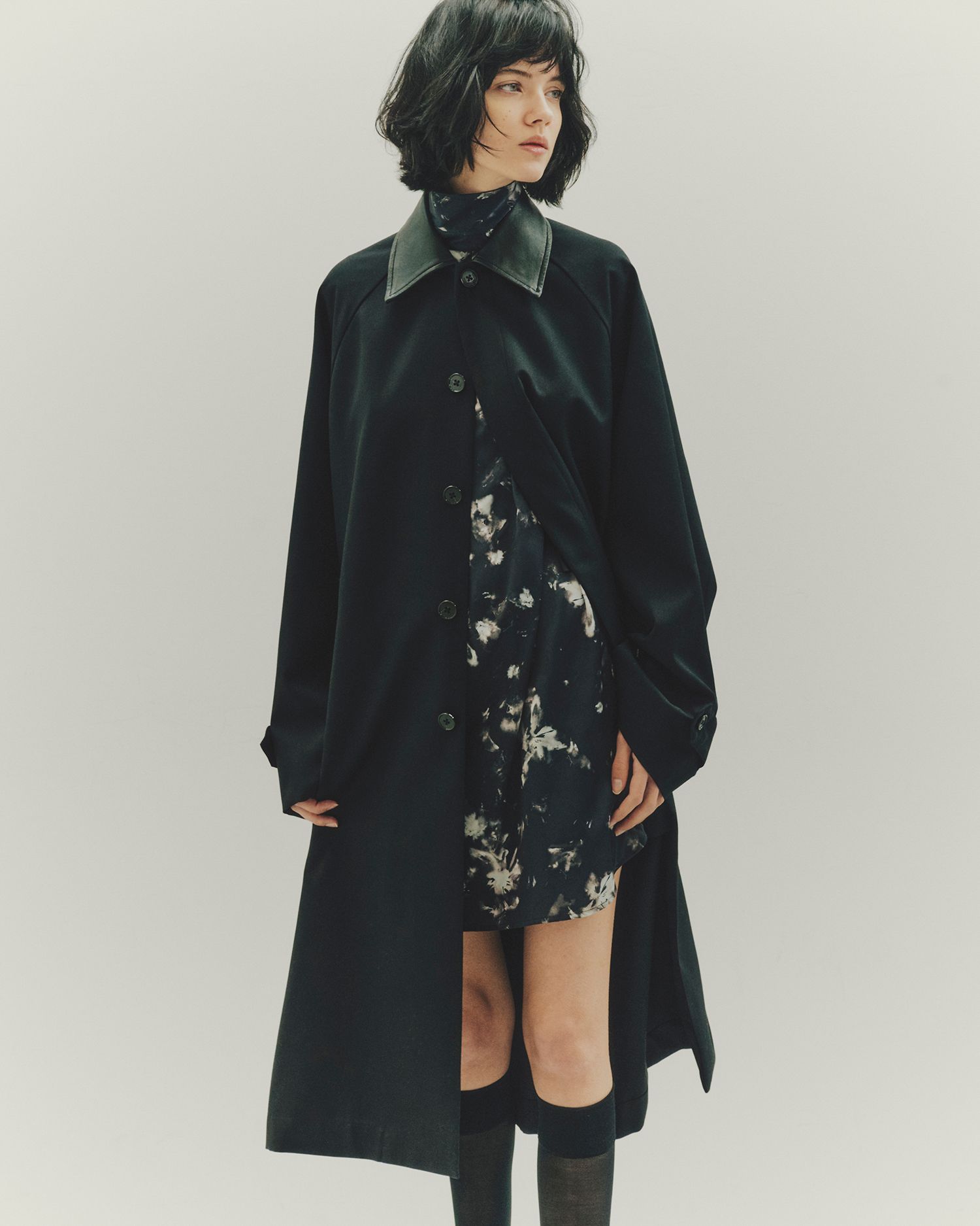 FLORAL BOWTIE SHIRT（BLACK）