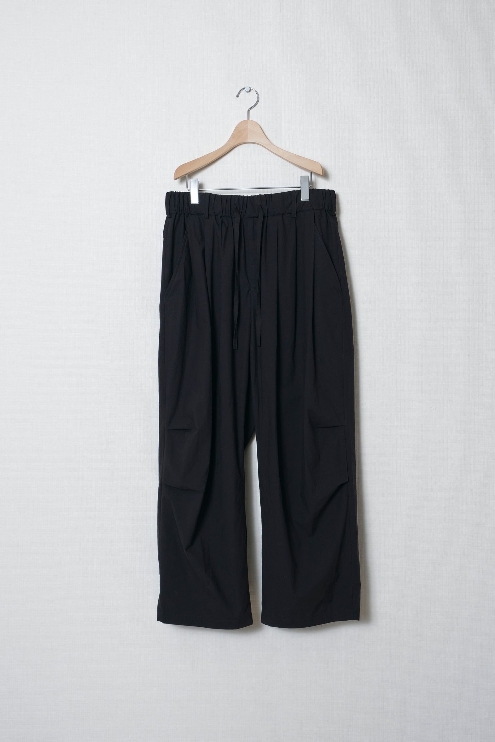 Soft Cotton Knee Tuck Pants（BLACK）