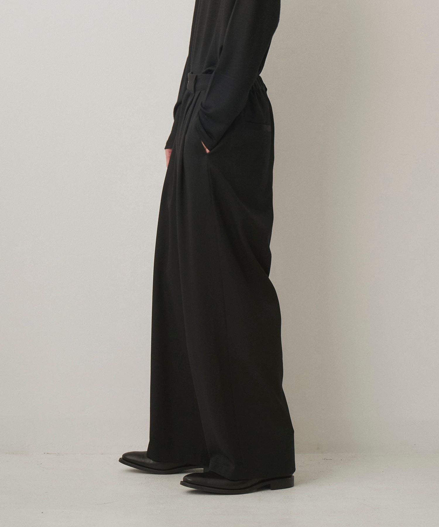 2TUCK WIDE EASY PANTS（BLACK）