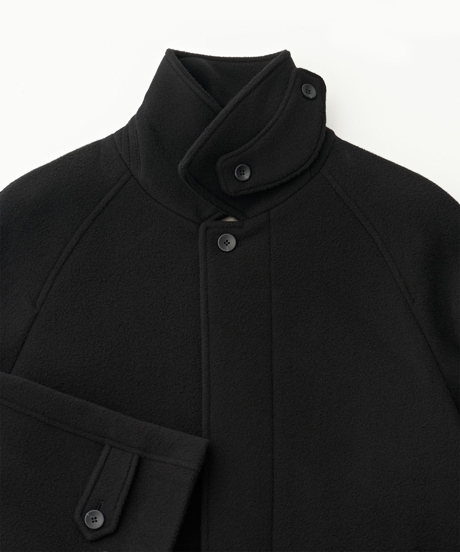 Legacy Balmacaan Coat（Black）