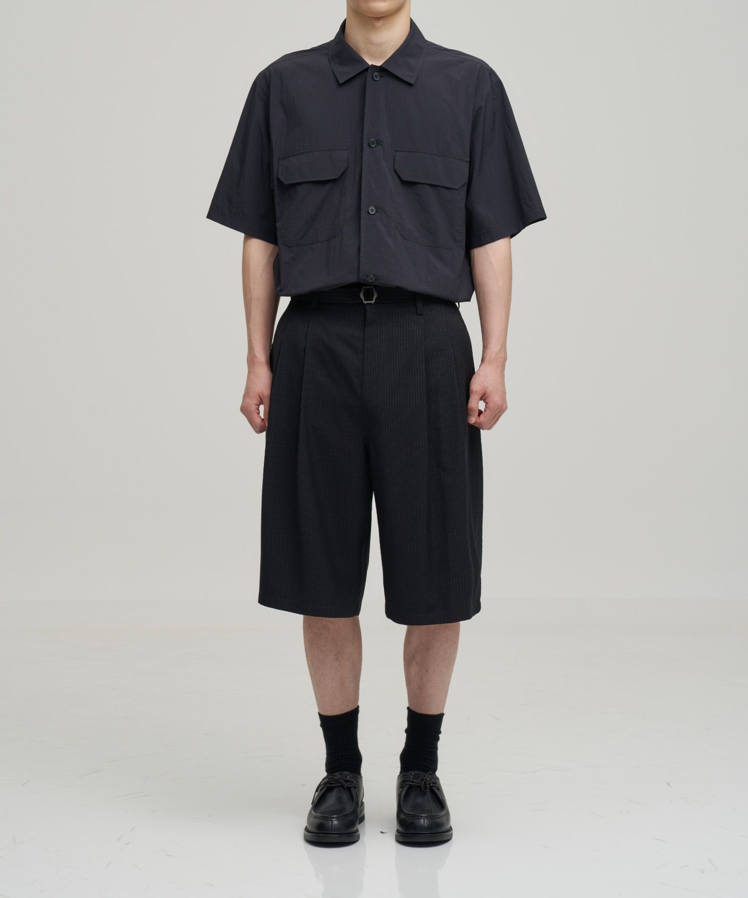 Hemingway Stripe Bermuda Pants（BLACK）