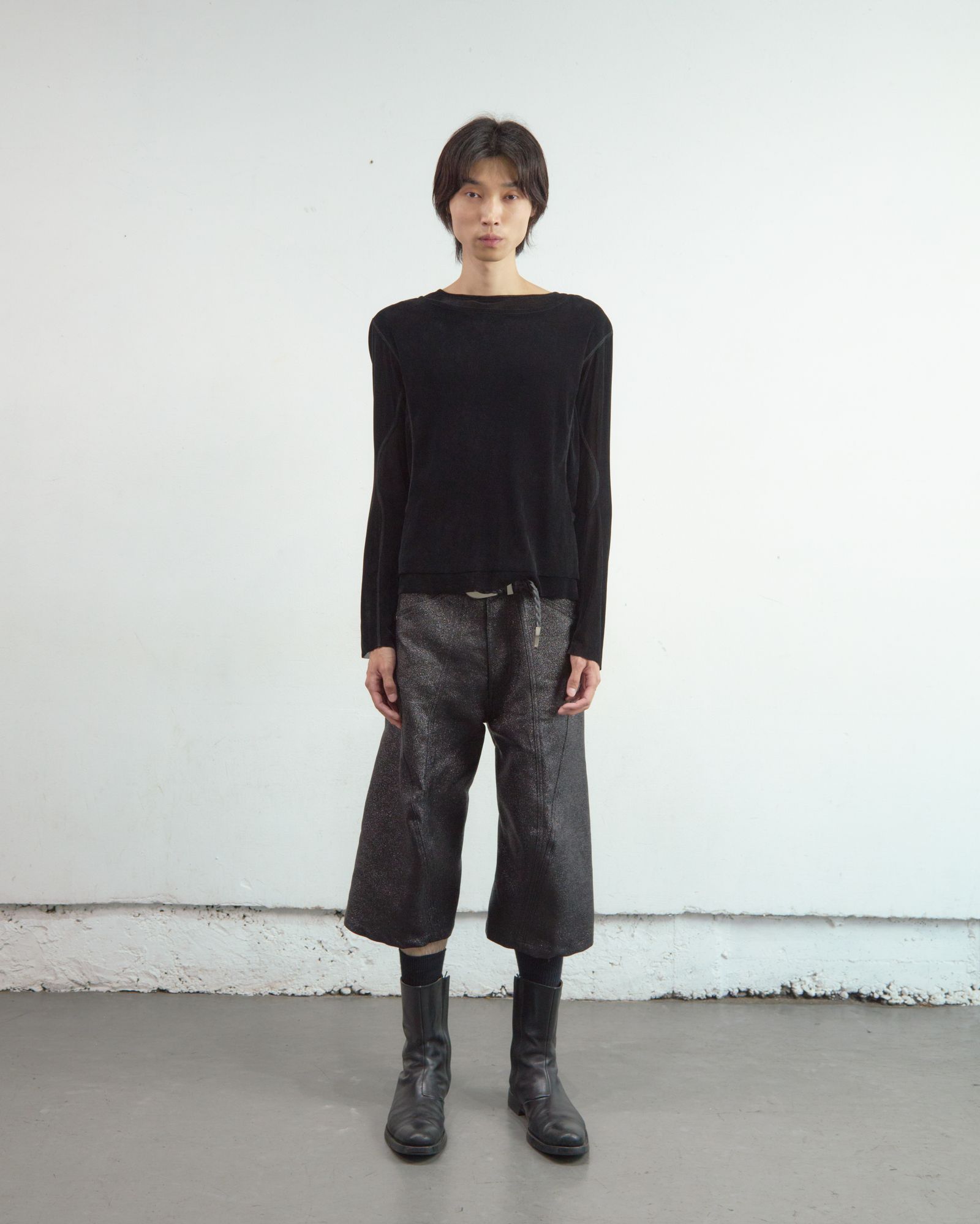 GLITTER TWILL 3D TWISTED JORTS（BLACK）