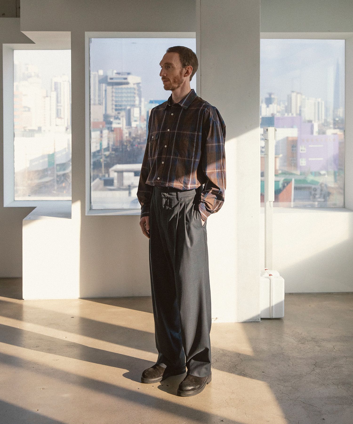 Narrow Stripe Tapered Slacks（HEATHER CHARCOAL）