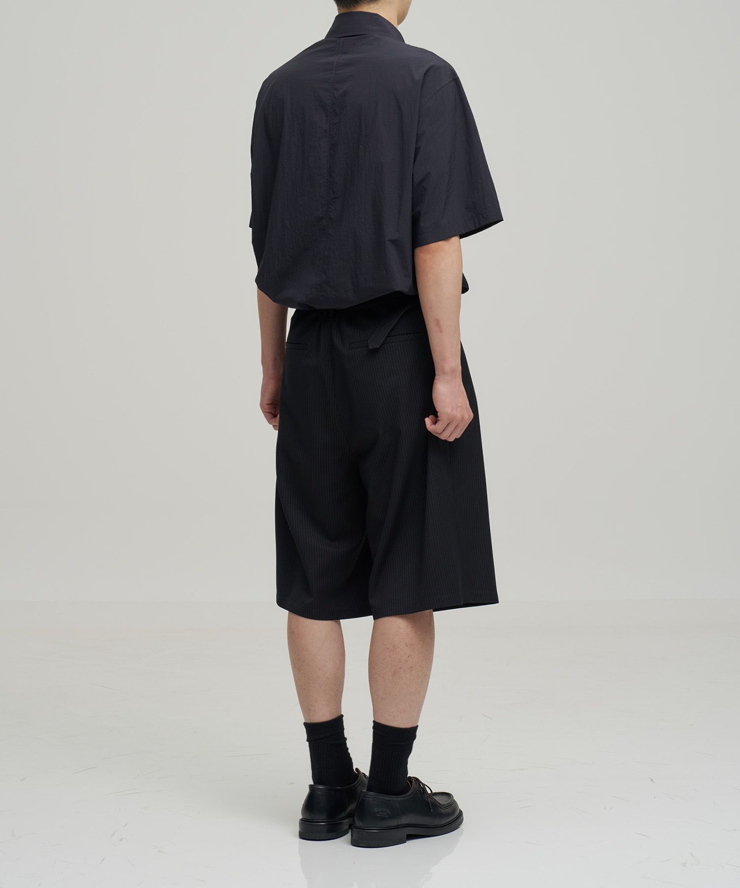 Hemingway Stripe Bermuda Pants（BLACK）