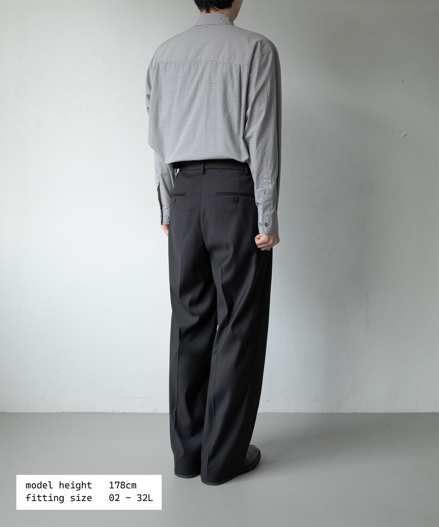 Santiago Slacks Flexible 32L（BLACK）