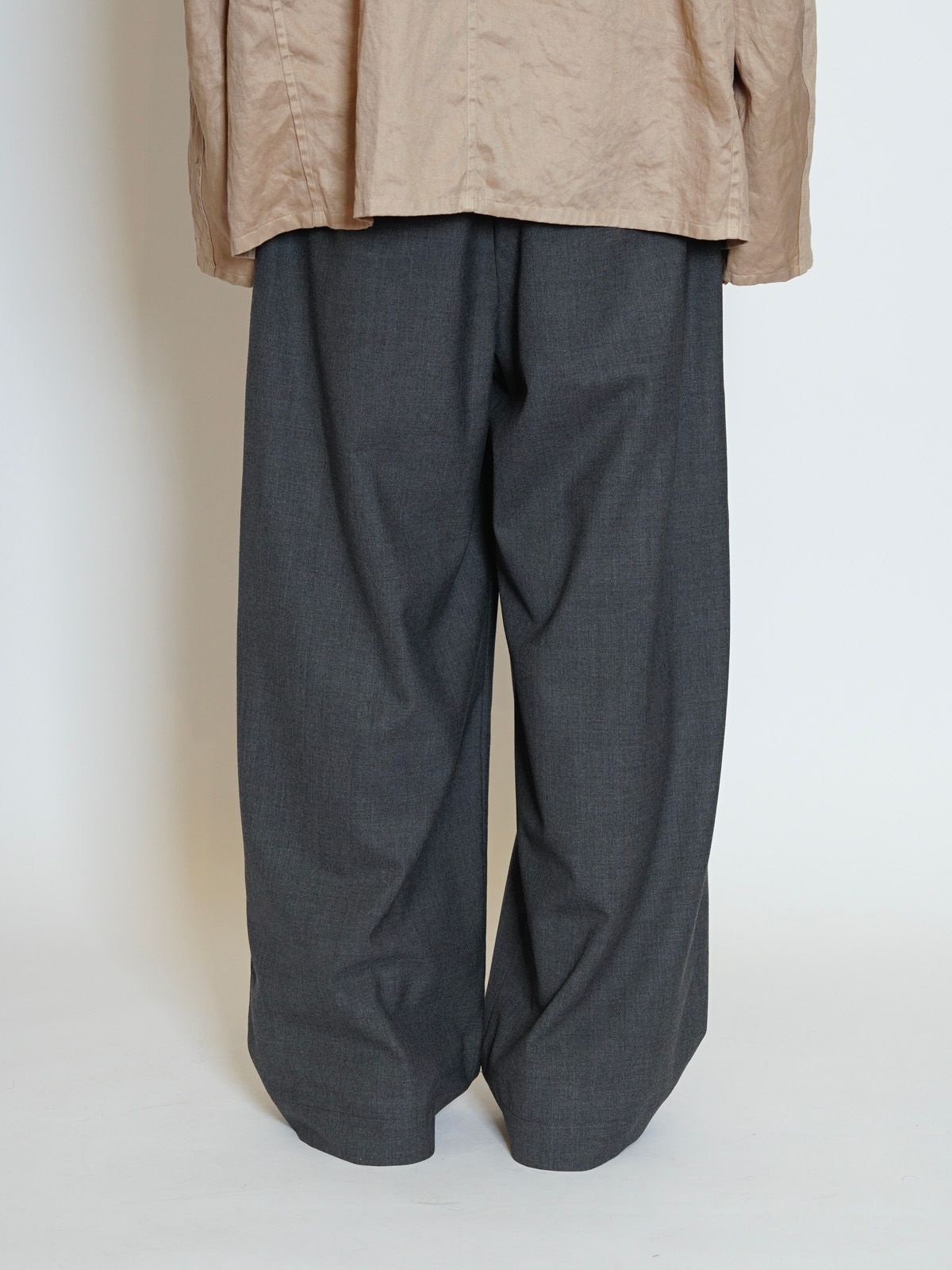 SUMMER WOOL WIDE TROUSERS（GREIGE）