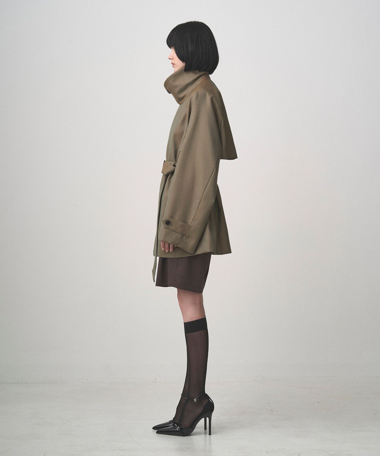 BELTED SHORT TRENCH（BEIGE）