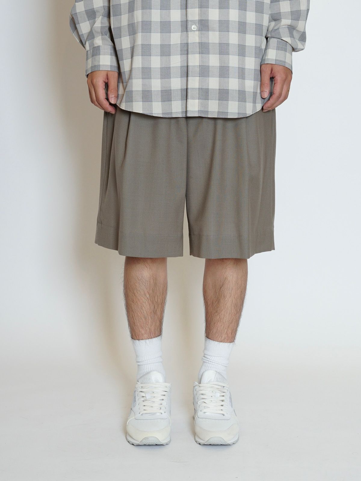WOOL SHORTS（GREIGE）