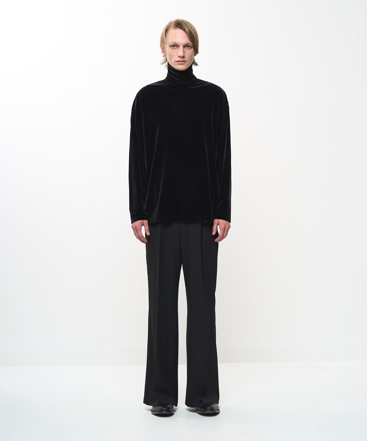 LUSH VELOUR TURTLE（BLACK）