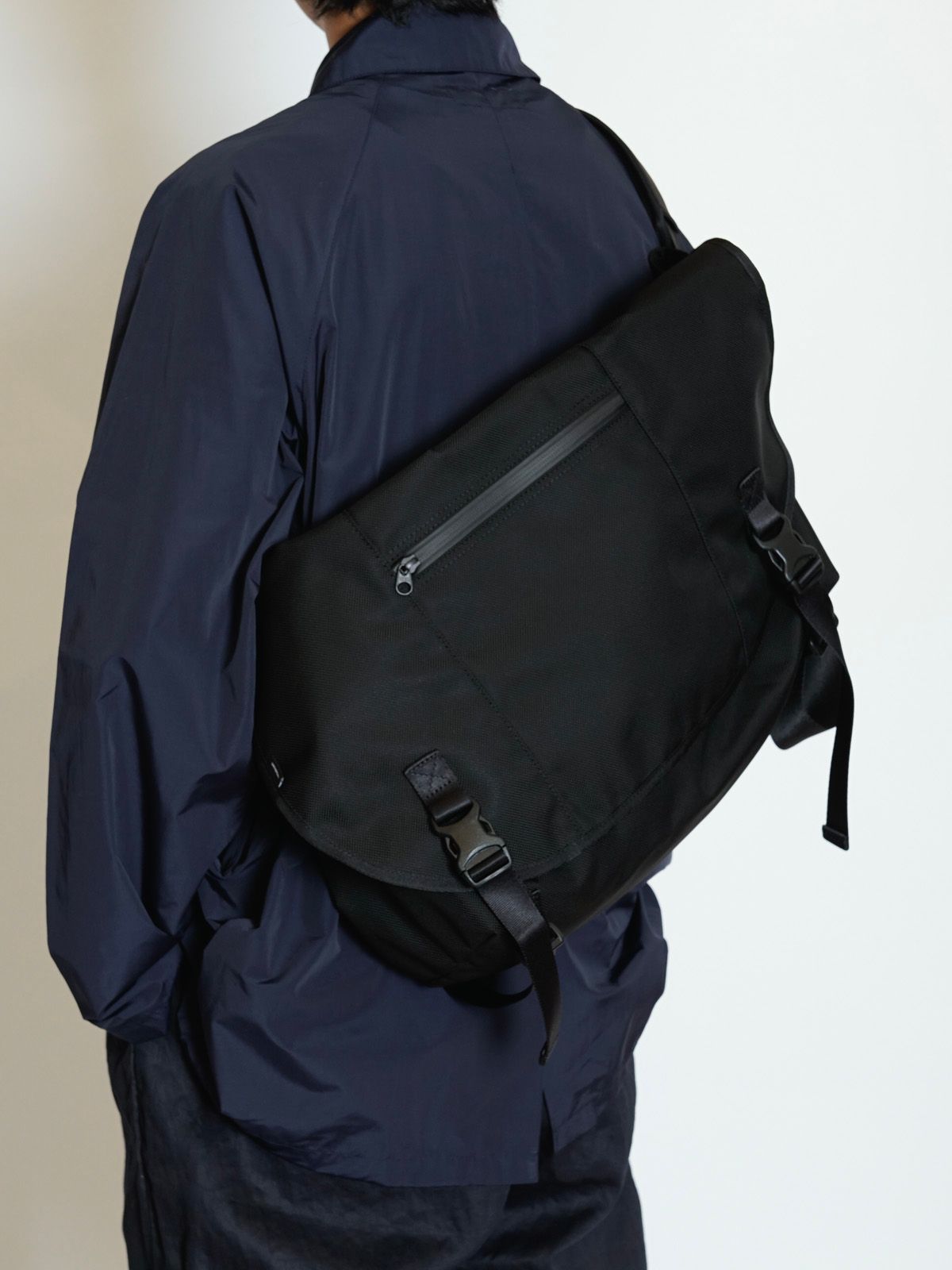 New Messenger Bag（BLACK）