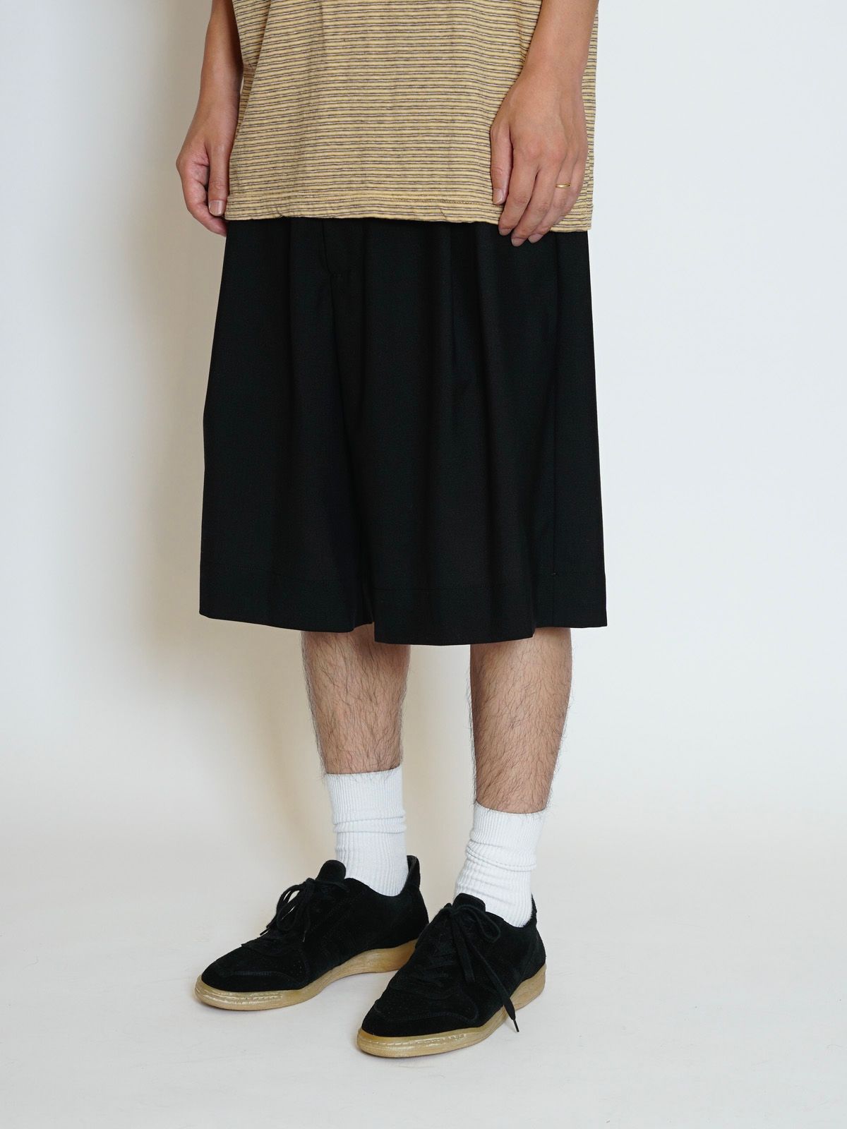 WOOL SHORTS（BLACK）