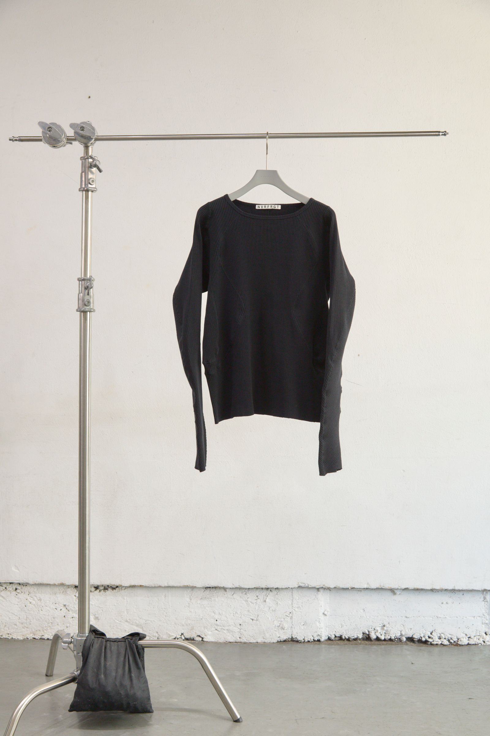 PANELLED RIBBED LONG SLEEVE T-SHIRT（BLACK）