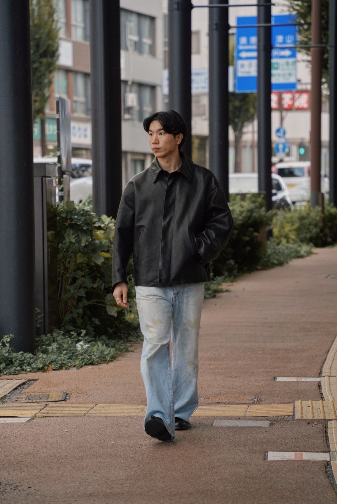 Blanc YM Leather Wide Elbow Coat / Black