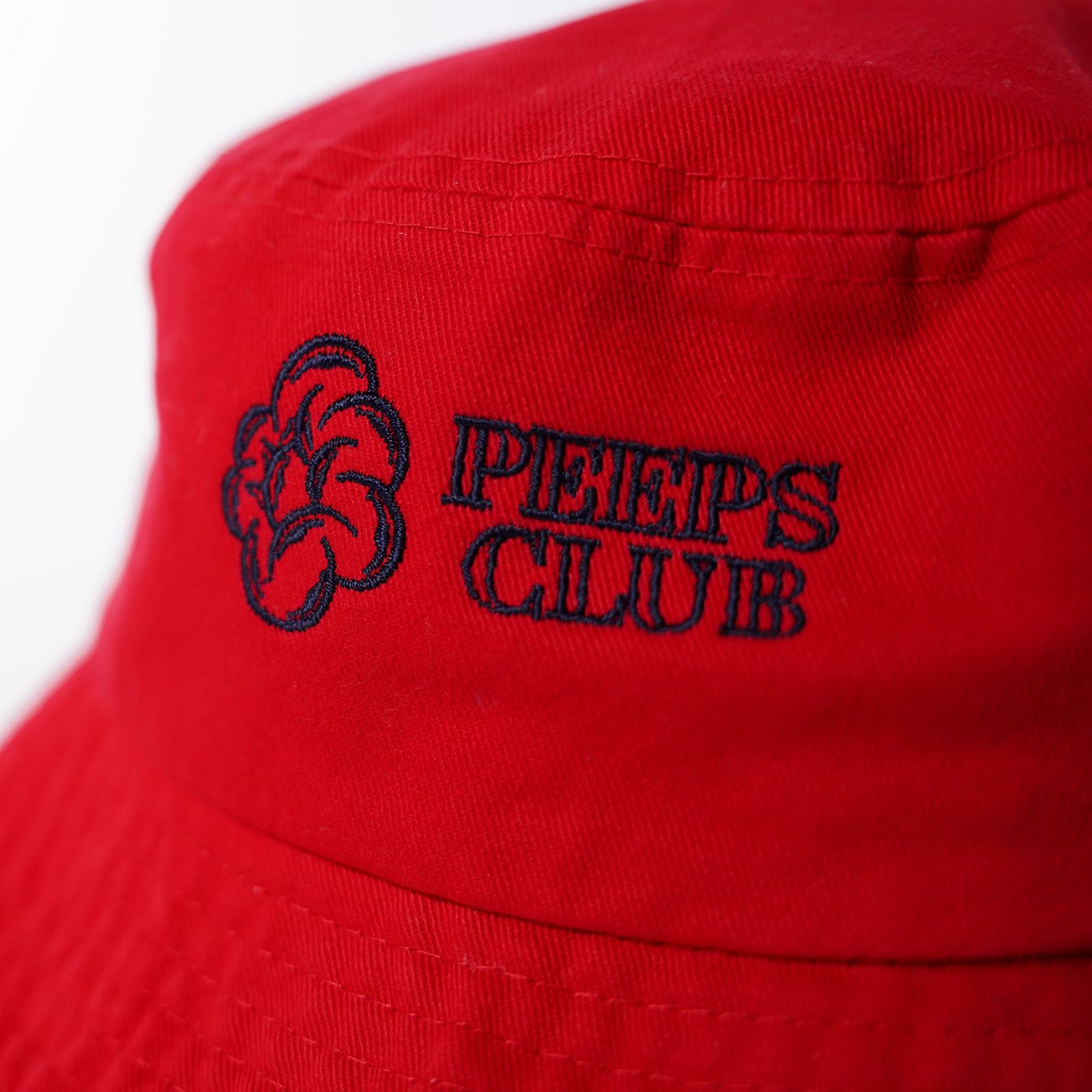 PEEPS CLUB × trivane hat