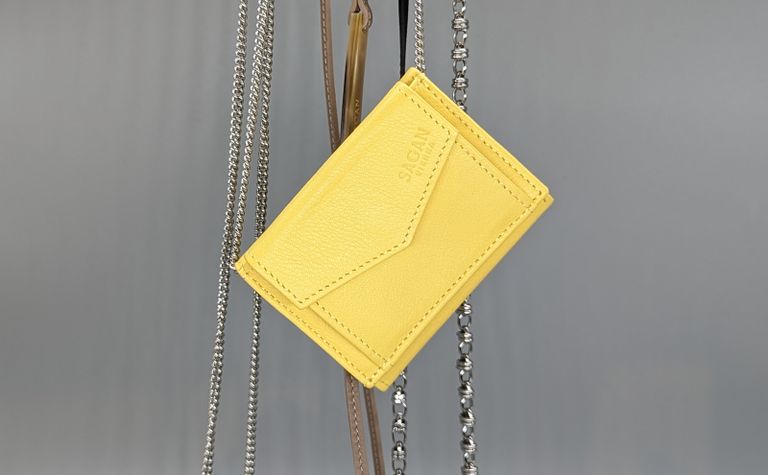 どこでも一緒♪手軽で気軽な【SAGAN VIENNA】”TRIPTYCH BAG”