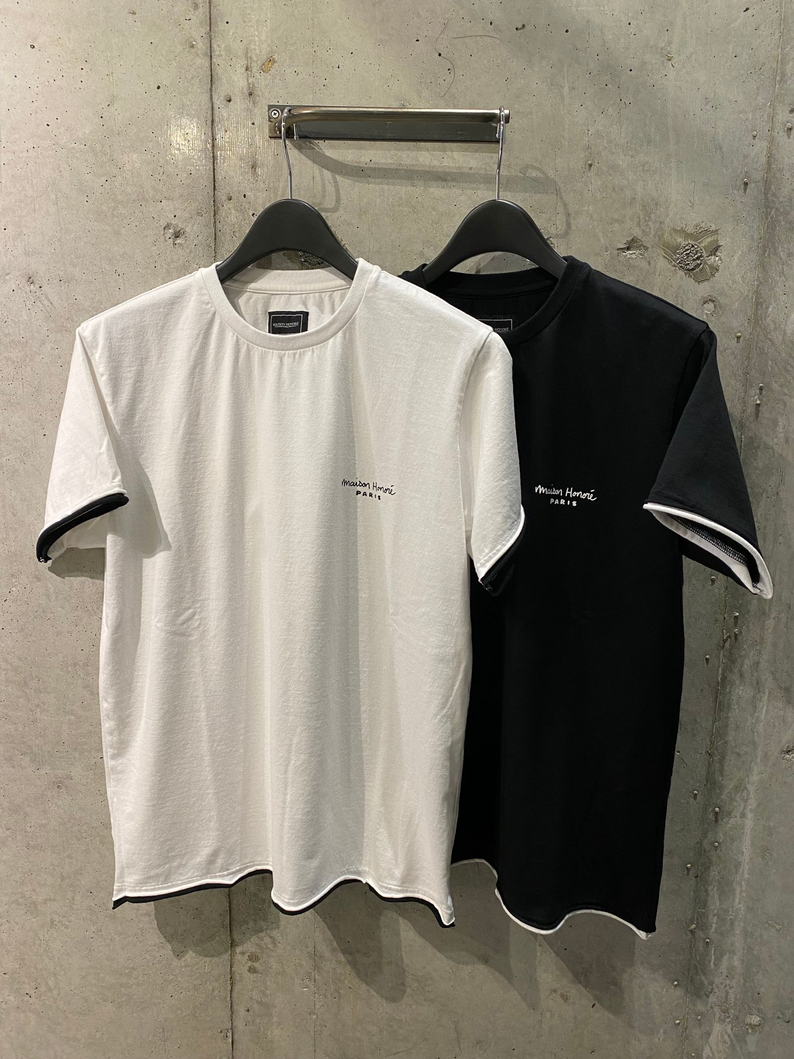 Layered T/white-black