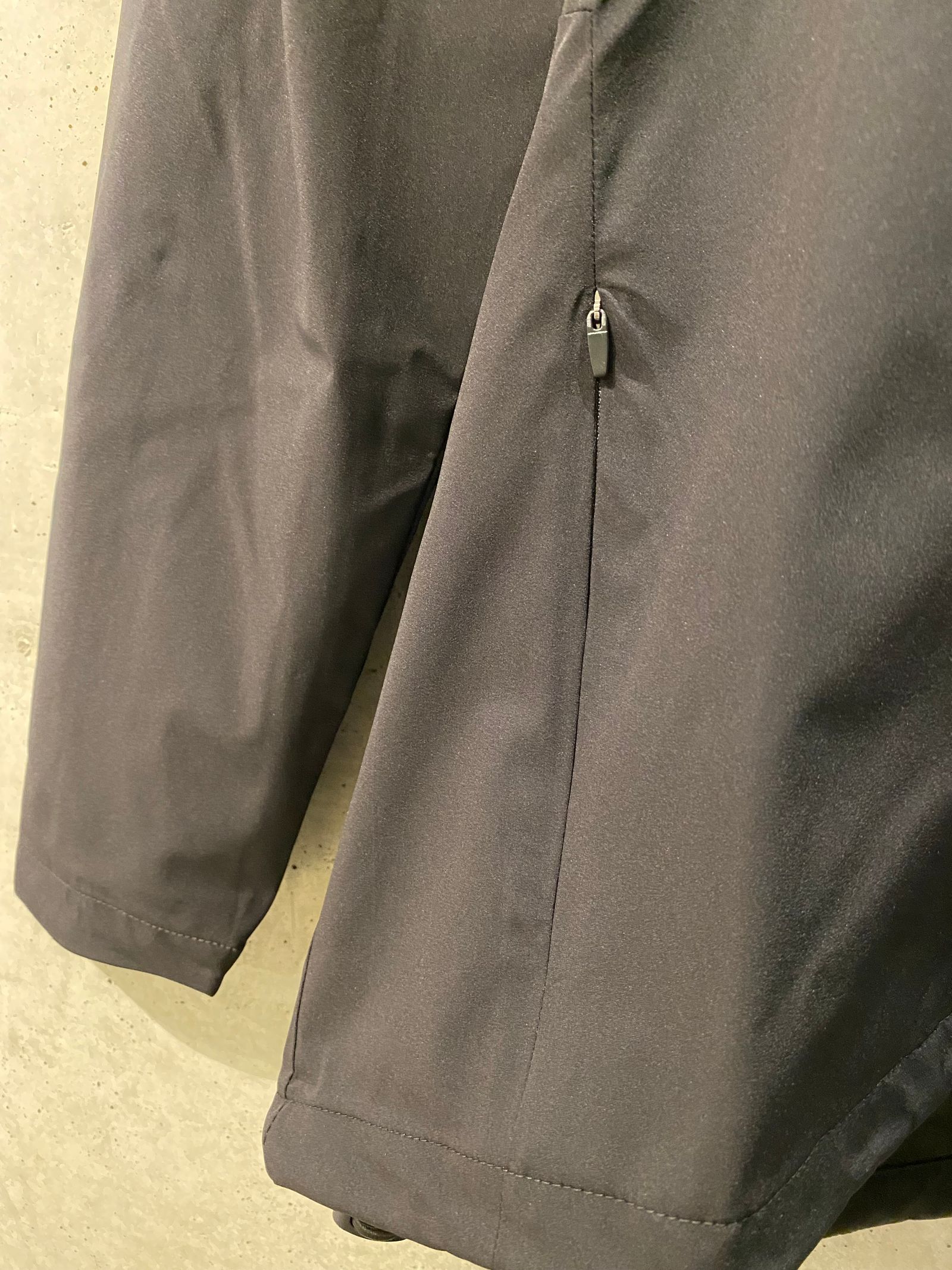 SMOOTH TRACK JACKET /