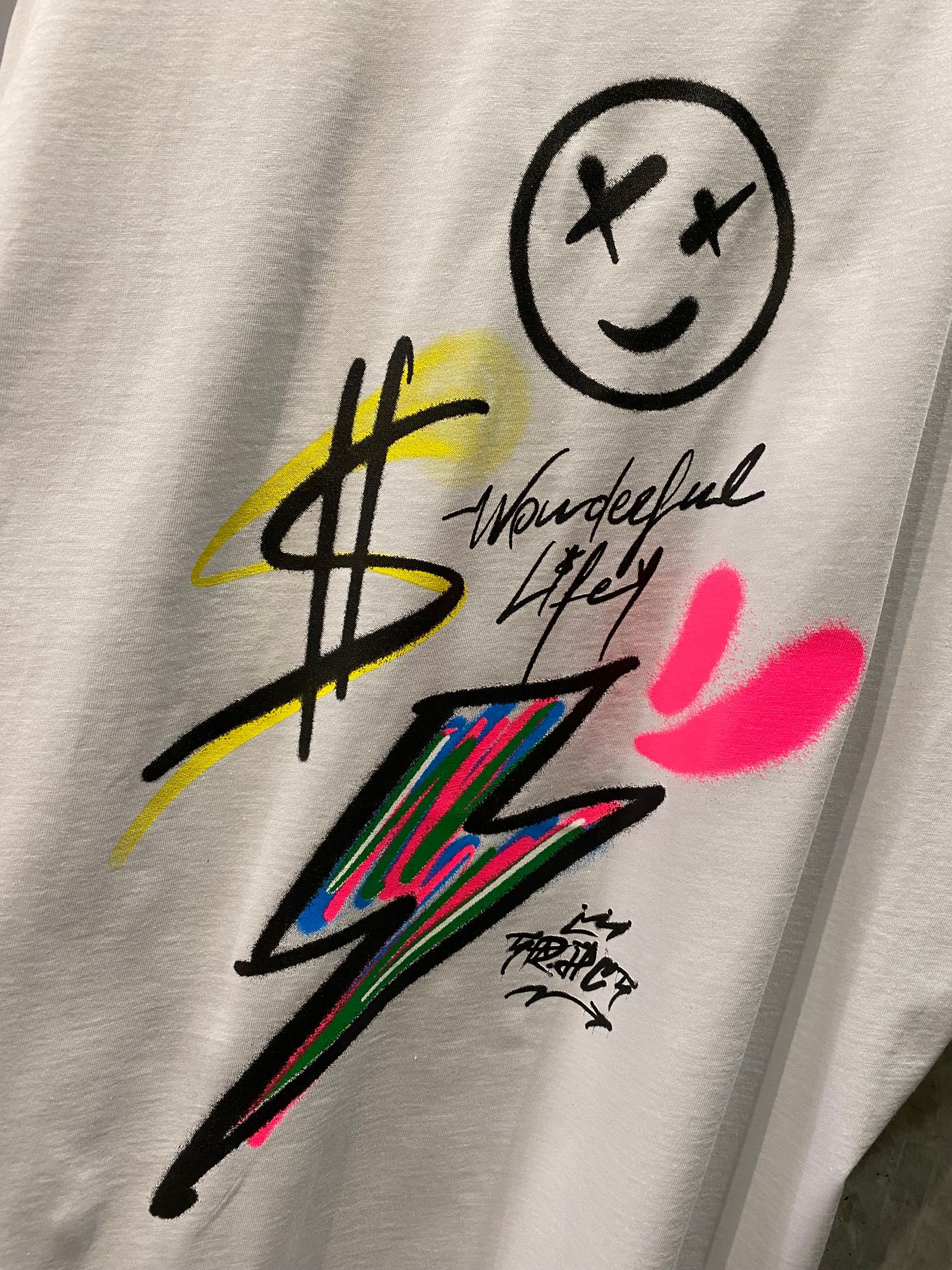 WONDERFUL LIFE tee