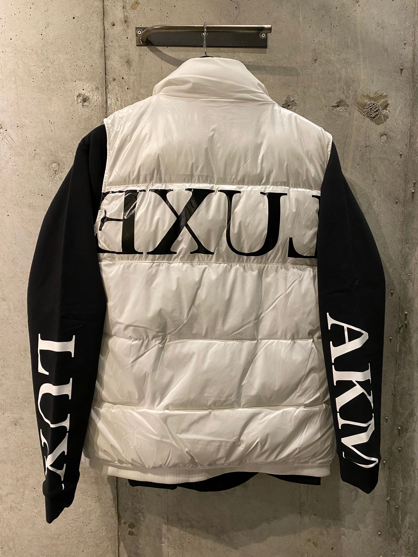 LOGO HIGH NECK pullover