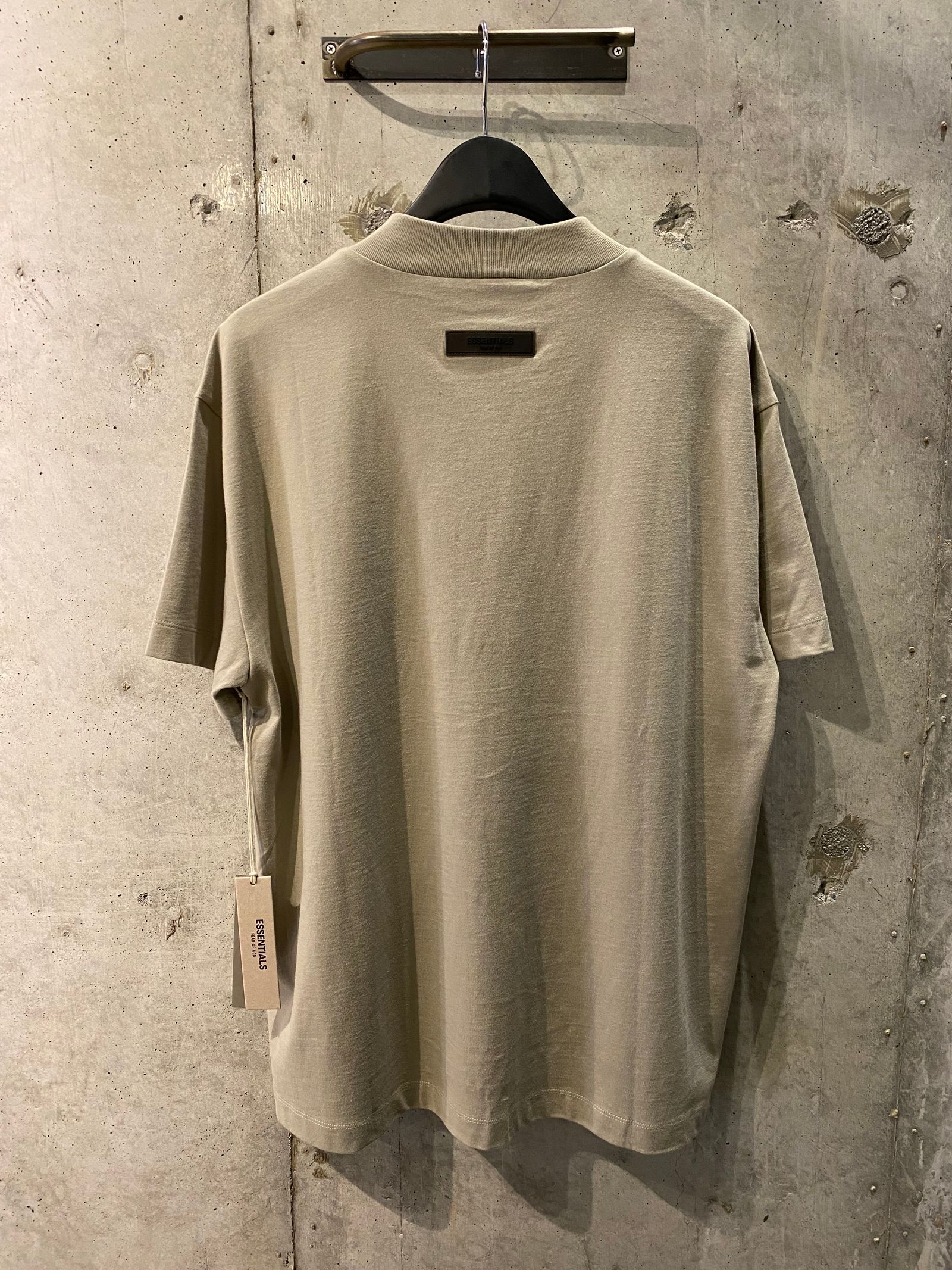ESSENTIALS  Tshirt(SEAL)